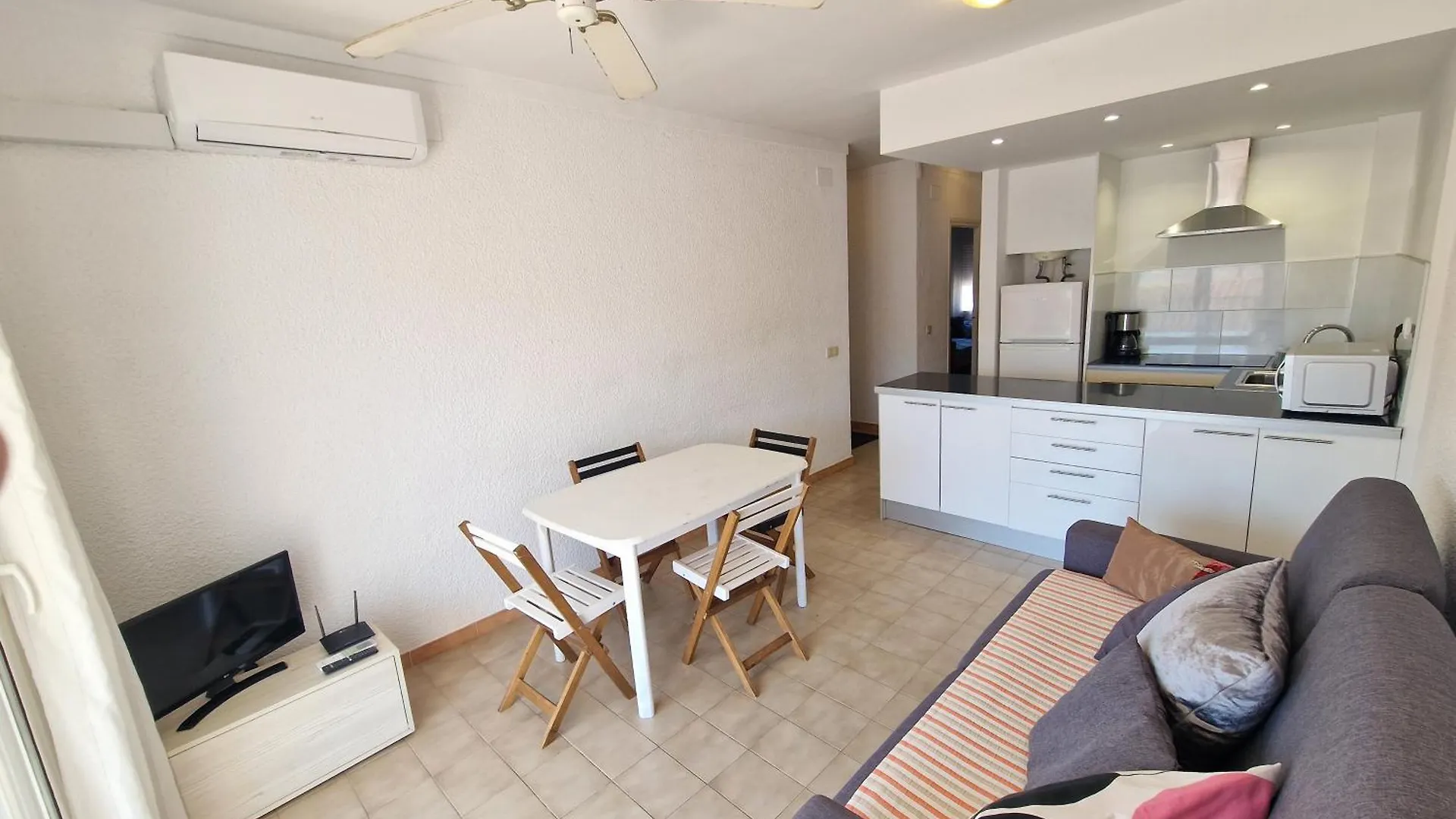 Apartamento Badia 24 إمبوريابرافا 0*,  إسبانيا